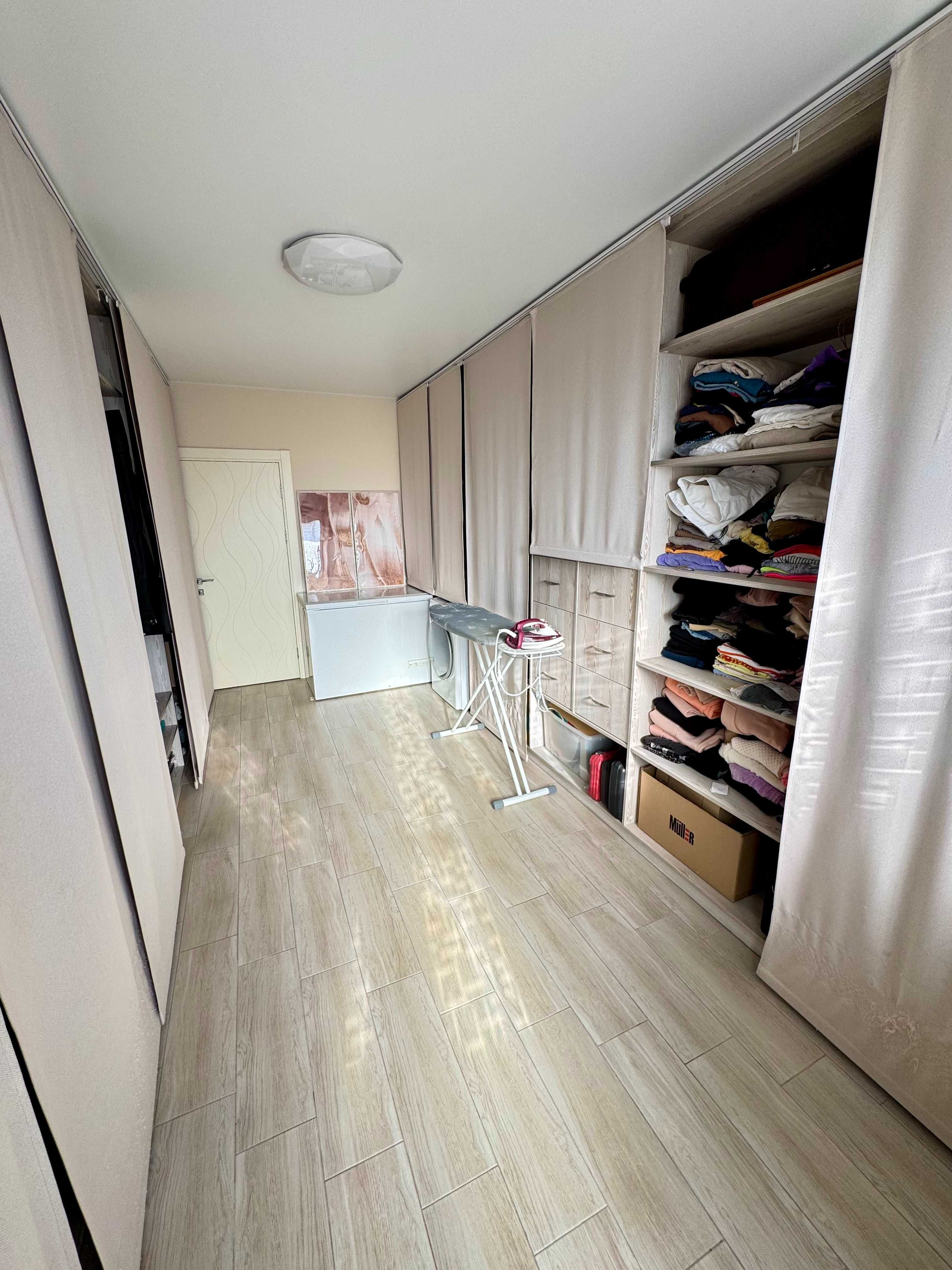 Продаж 4-х кімнатна квартири ,107 м2. в ЖК "Кришталеві Джерела"