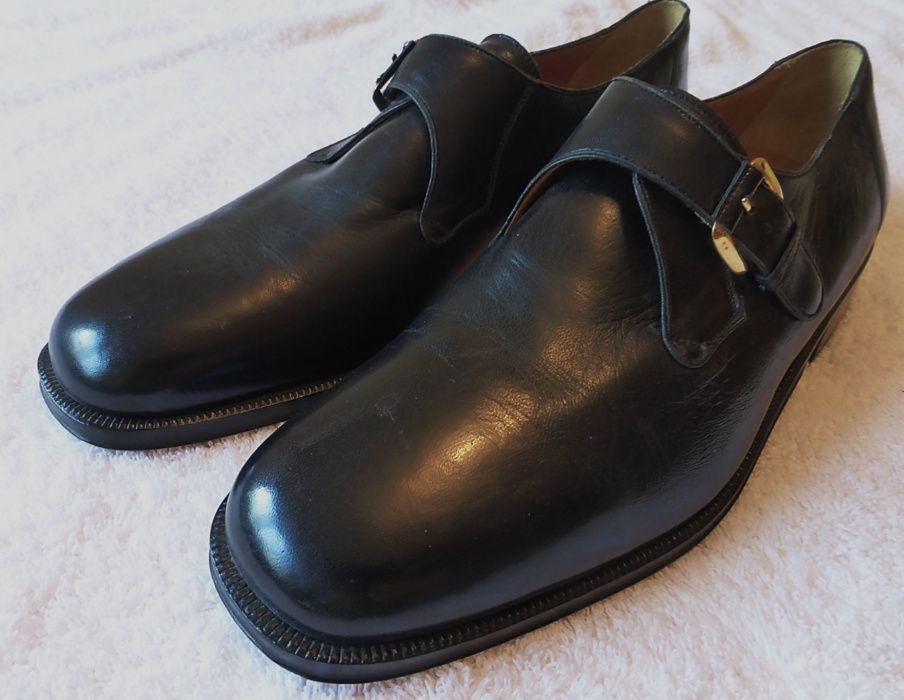 Sapatos loafer tamanho 43, pretos novos