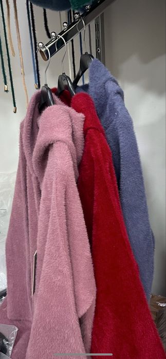 Alpaka z kapturem lub kołnierzem bardzo duży rozmiar-kolory