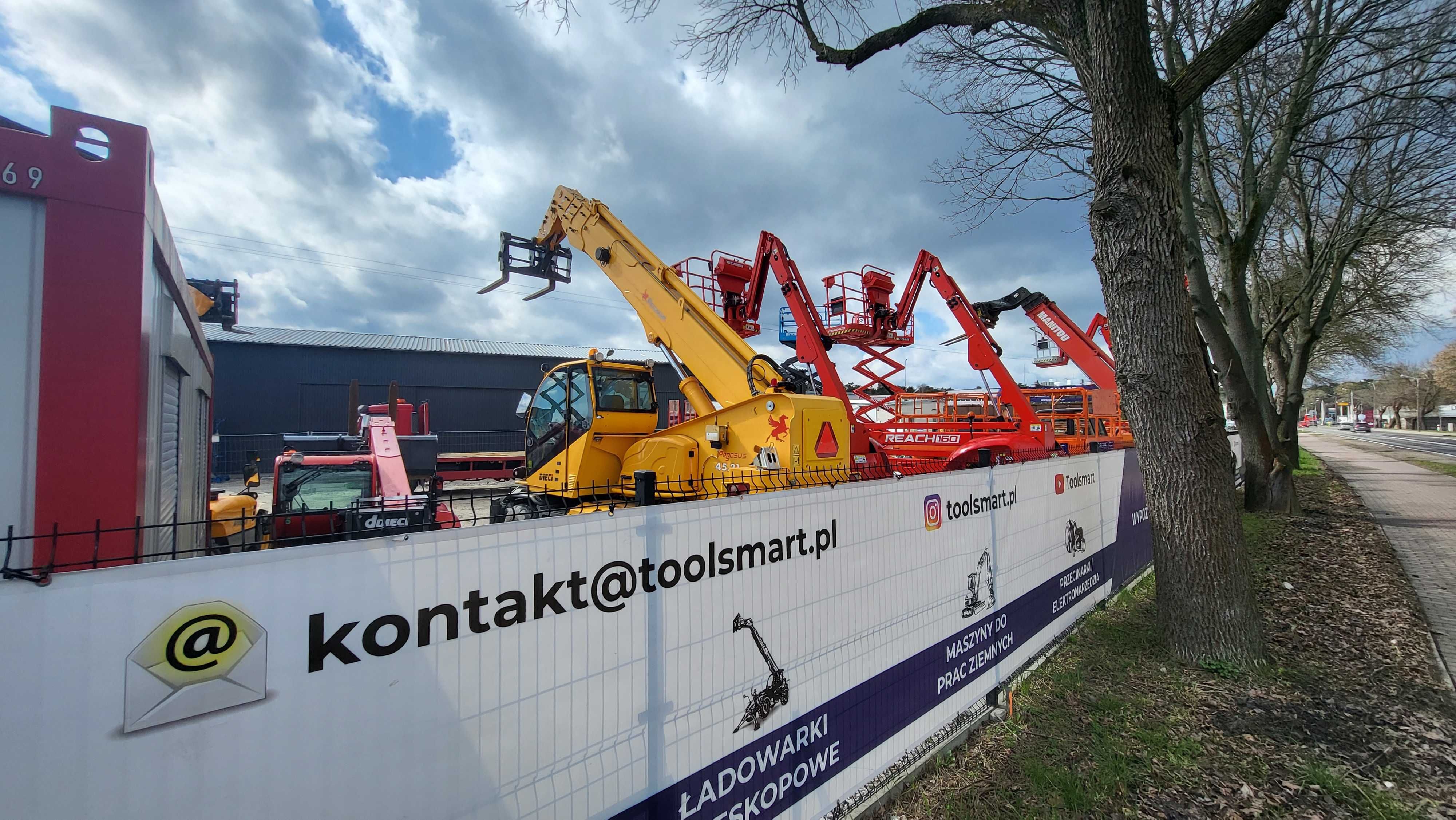 Wózek widłowy usługa / wózki widłowe z operatorem wynajem Gdańsk