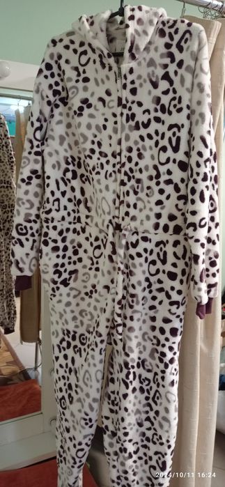 Теплий кігурумі з капюшоном, розмір М-Л