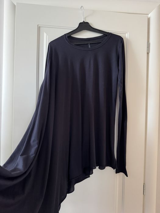 Nimblescissors - асиметрична чорна туніка з італійської бавовни