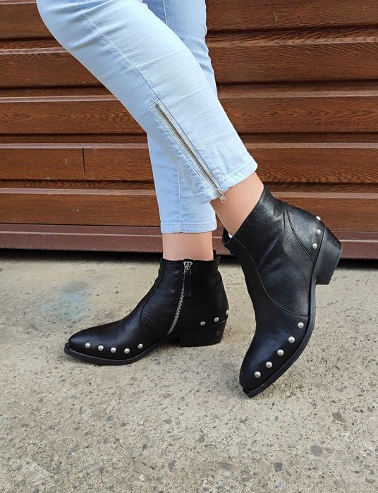 Стильні шкіряні напівчоботи черевики  Manila Grace, Італія оригінал