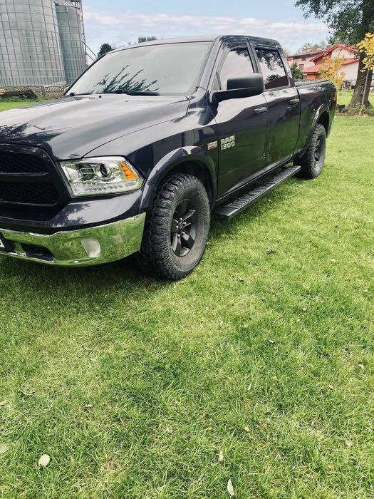 RAM 1500 5,7 benzyna długa paka i kabina