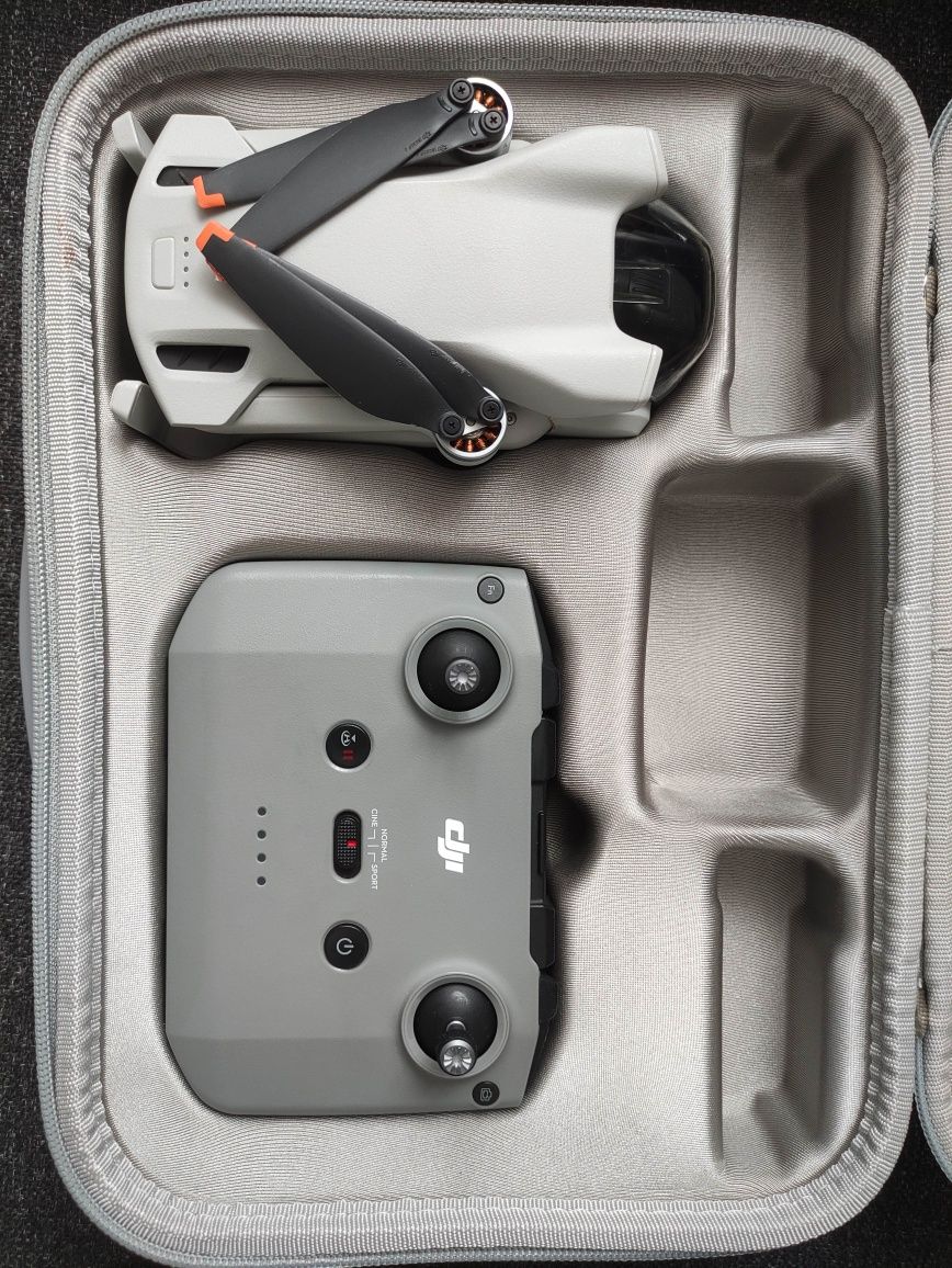 Dron mini 3 tylko 19 cykli plus walizka