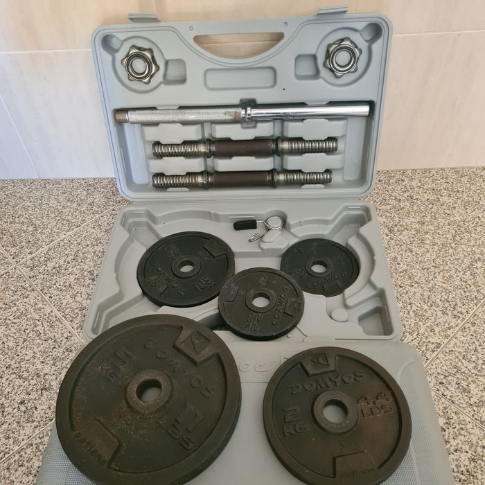 Kit 30 kg Musculação domyos
1 barra 132cm de  3.5kg
2 barras de halter