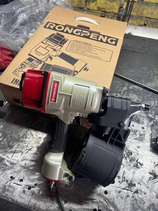 Обладнання для виробництва деревяних палет піддонів