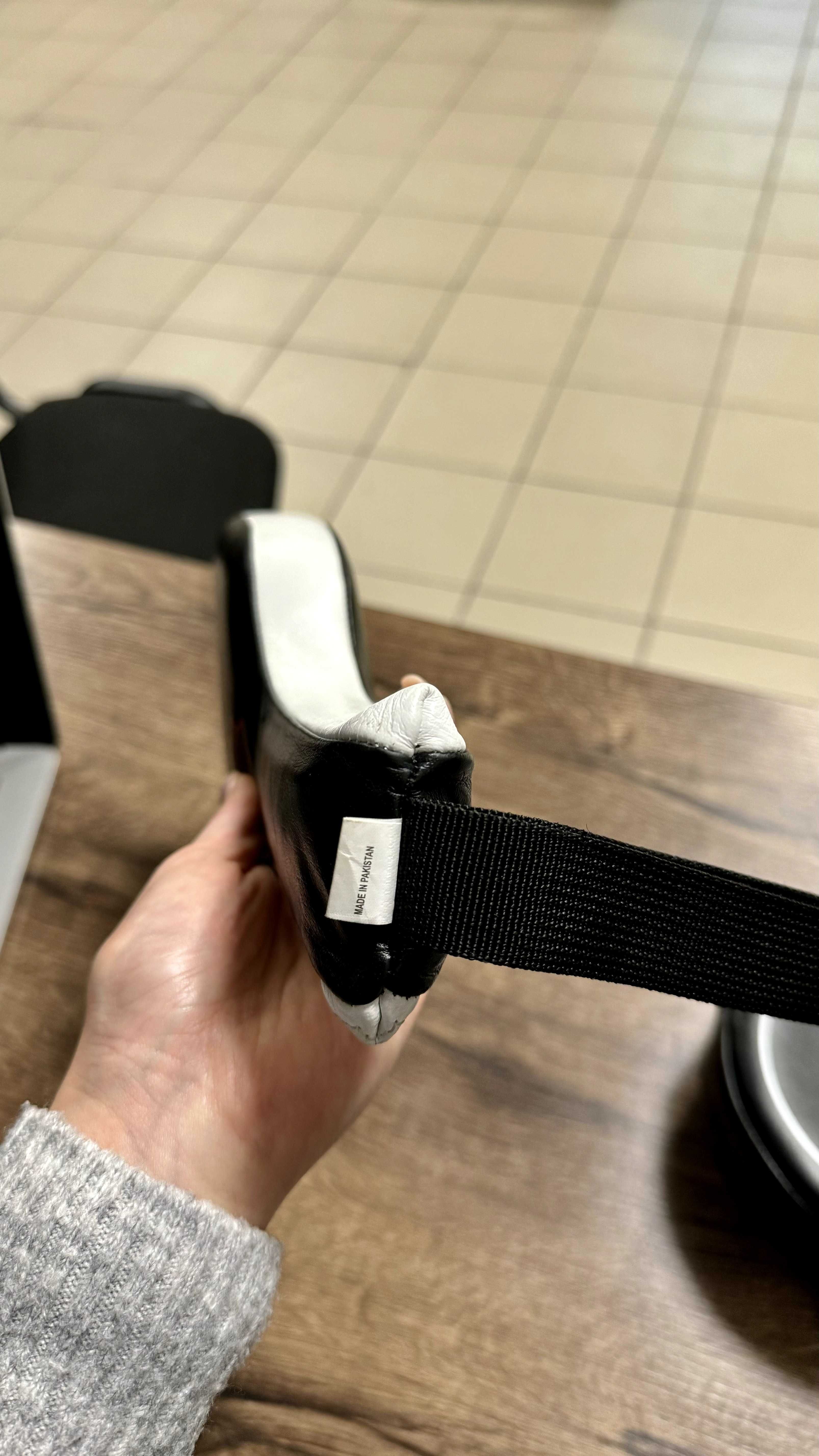 Ракетки TITLE Punch Training Accuracy Paddles (нова)