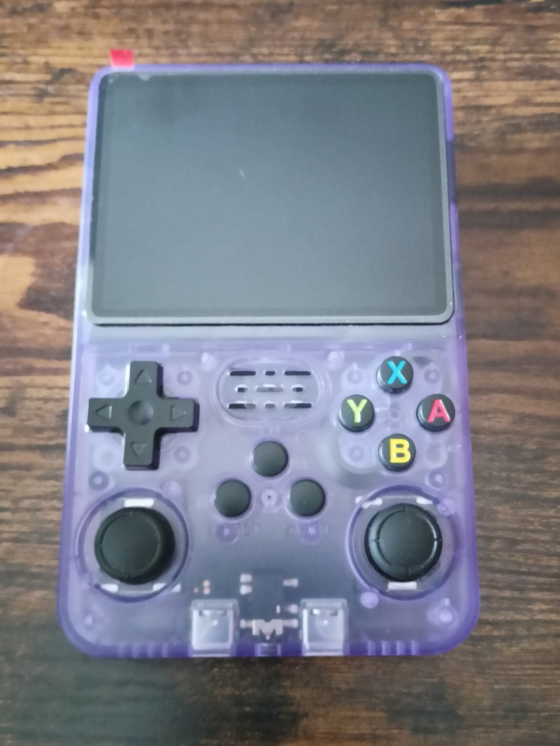 Konsola z retro grami model R36S