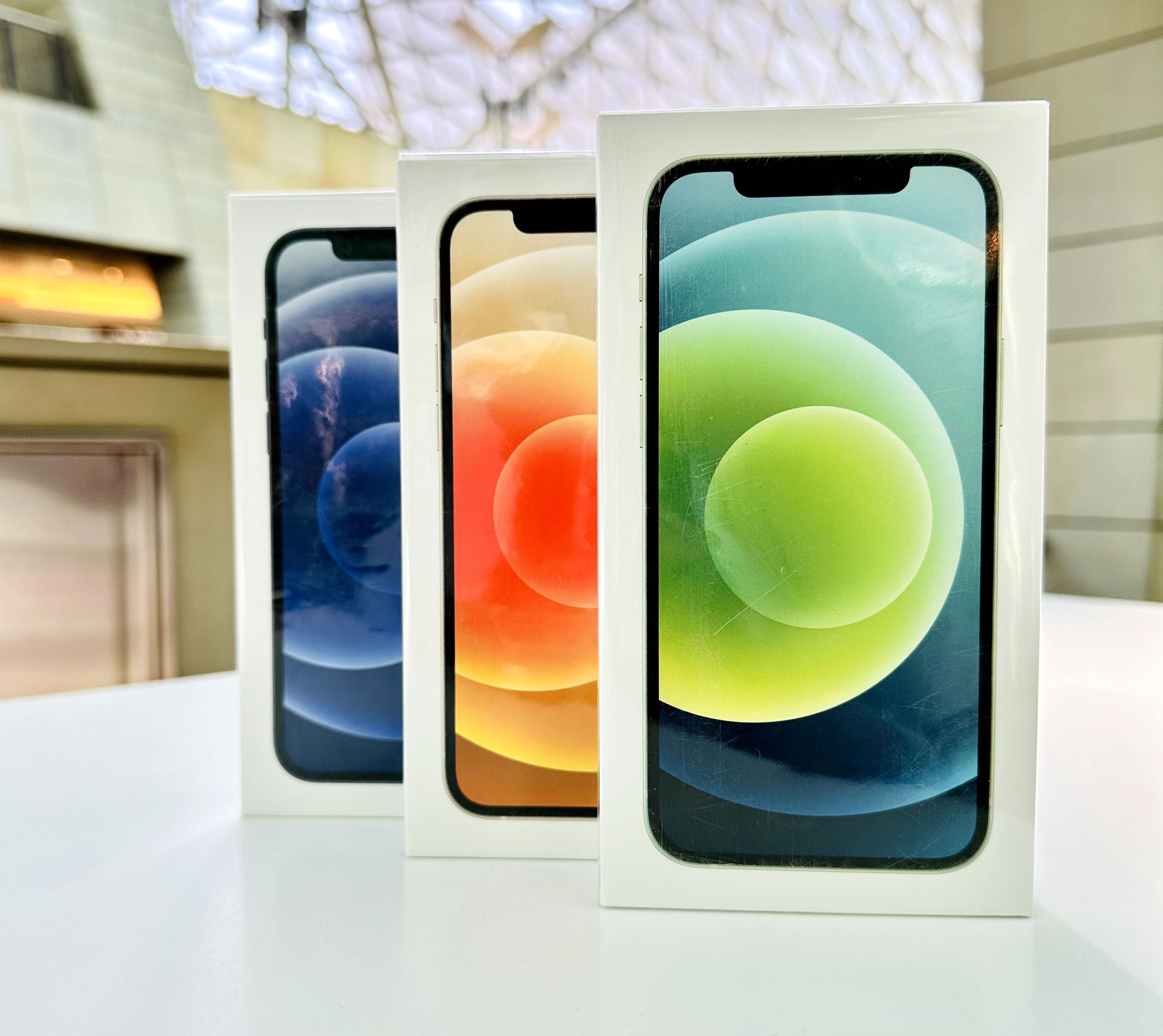 Nowy iPhone 12 128GB Green Black White Purple  1799zł Chmielna 106