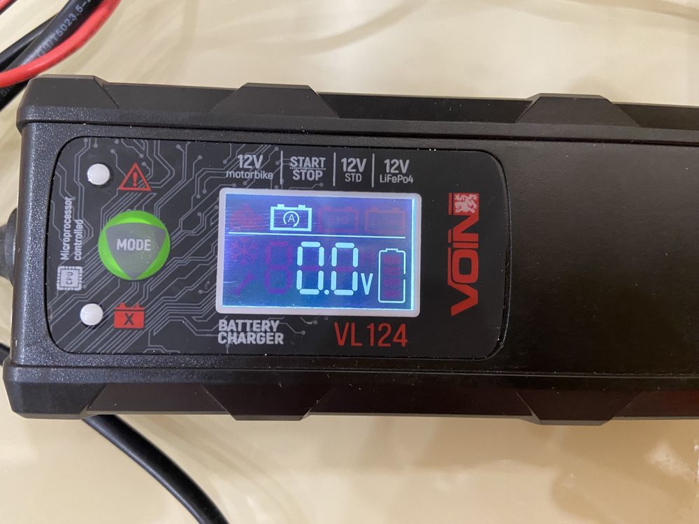 Интеллектуальное зарядное устройство VOIN VL-124