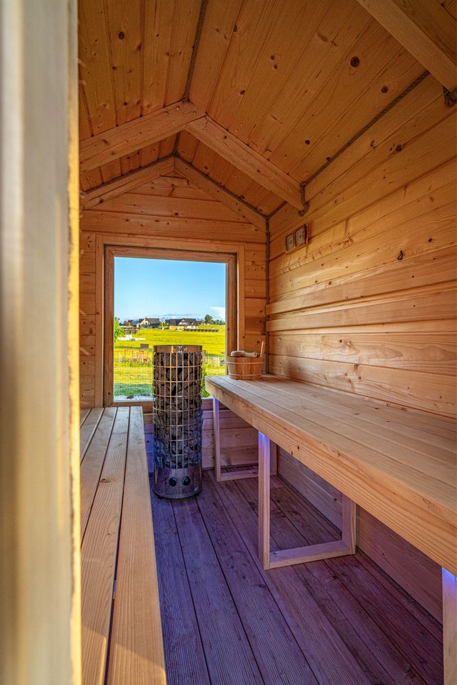 Domki z jacuzzi sauna i kominkiem w górach noclegi