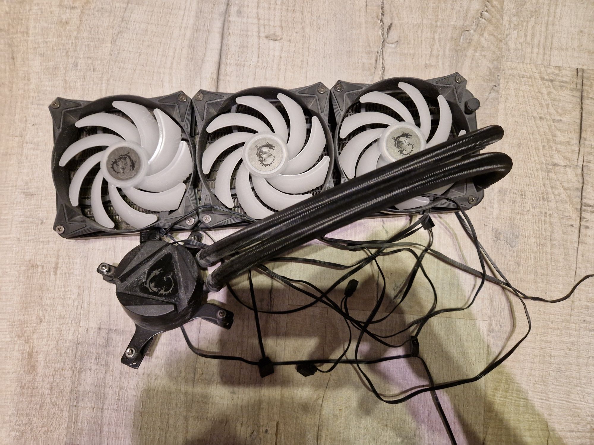 Chłodzenie wodne MSI Mag Coreliquid 360r v2
