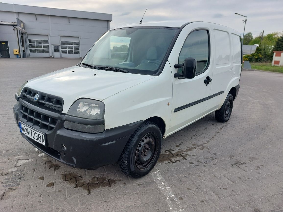 FIAT DOBLO CARGO Ciężarowy Dostawczy 1.2 Benzyna 2005r. VAT-1 HAK