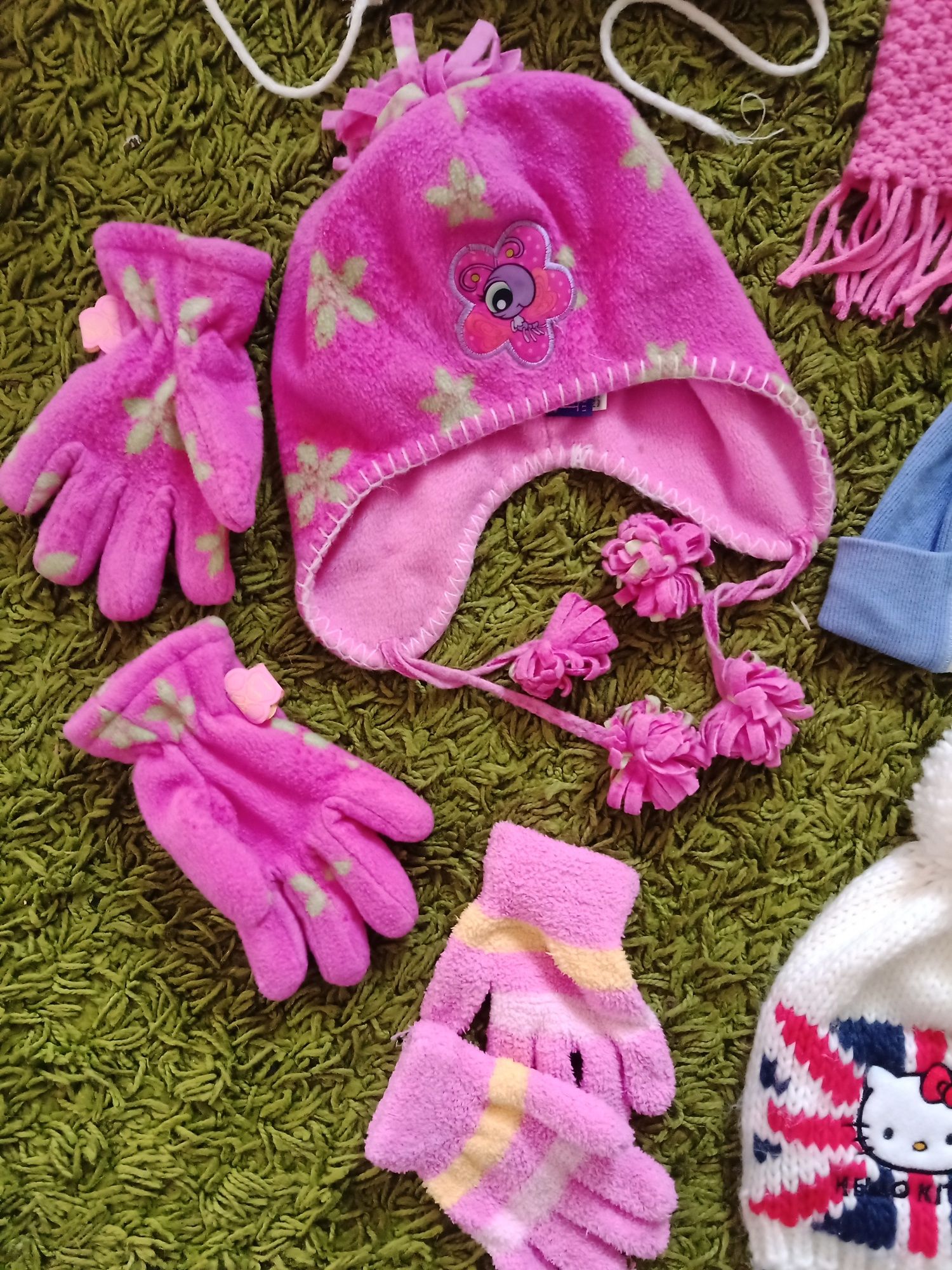 Zestaw czapki rękawiczki LPS Hello kitty 4-8 lat