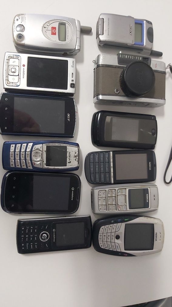 Varios telemóveis