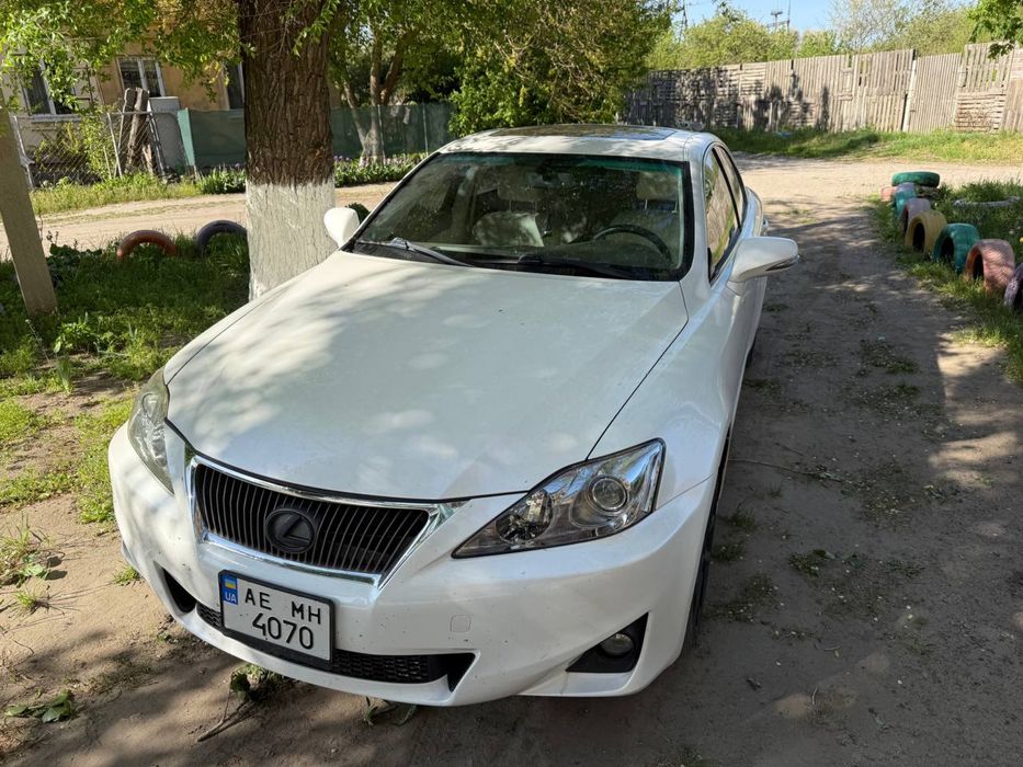 Lexus IS 2011 бензин 2.5