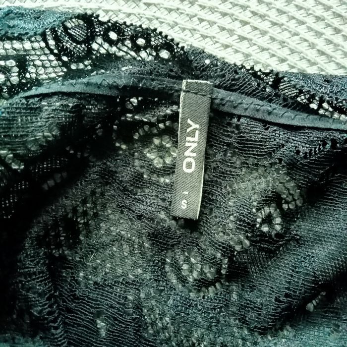 Biustonosz/Top koronkowy Only S