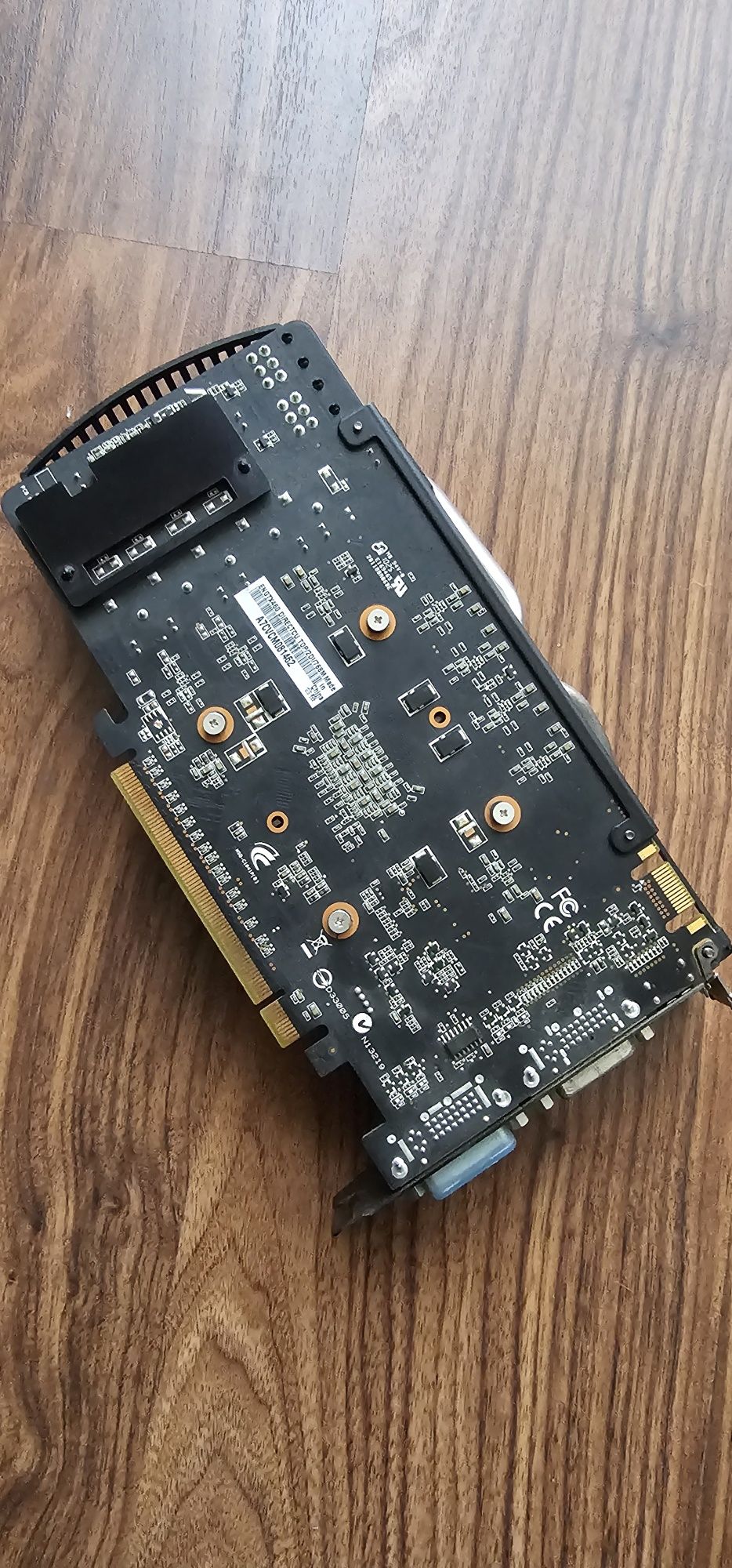 Placa gráfica Asus Geforce Gtx 460
