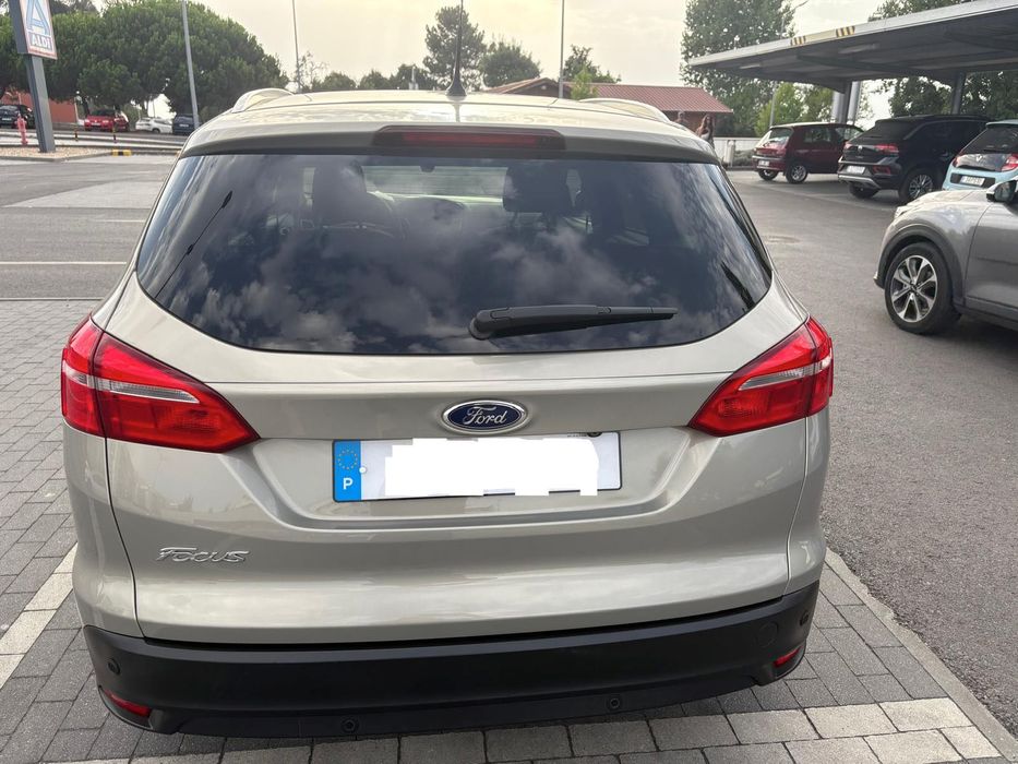 FORD FOCUS SW 2015 TITANIUM 1.5 120cv DIESEL com 125.000KM !