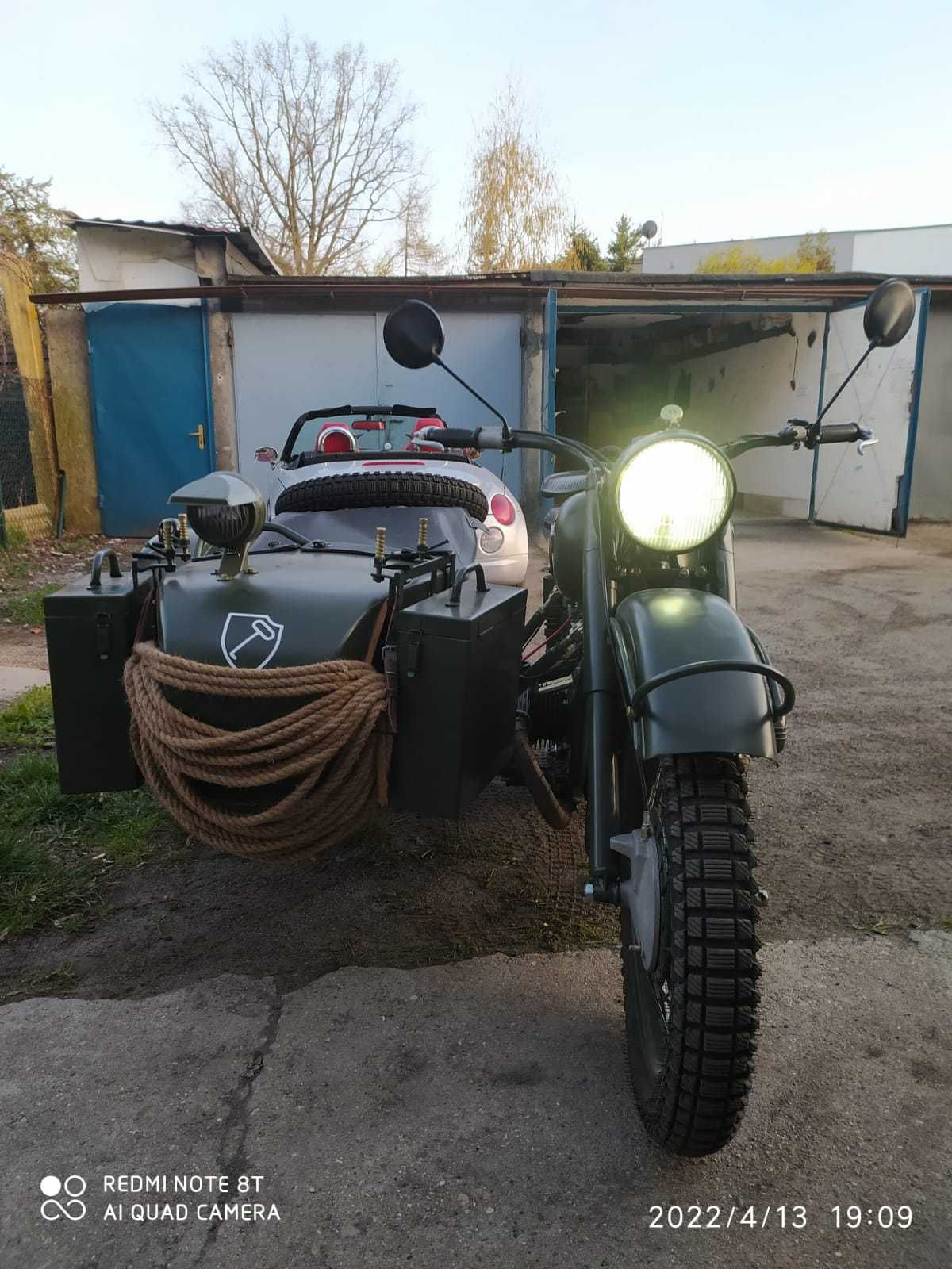 Motocykl Ural w stanie kolekcjonerskim dla konesera