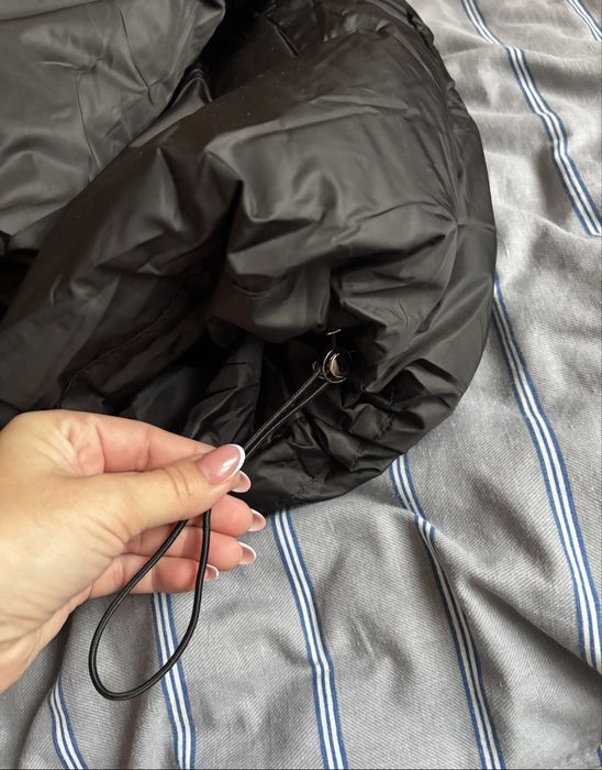 Продам нову куртку