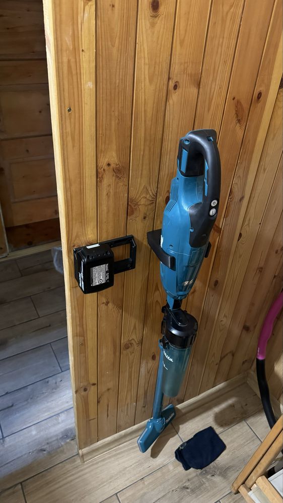 Пилосос Makita DCL282FZ + циклон 191D73-9 + пилосмок настінний тримач