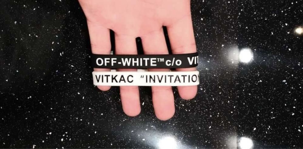 Opaska off white