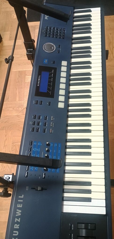 Kurzweil pc3 LE7 workstation syntezator