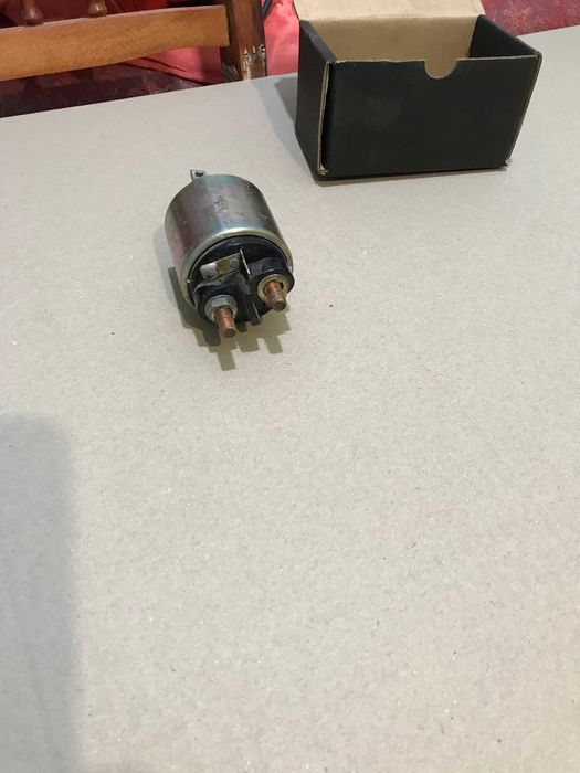 реле стартера втягивающее