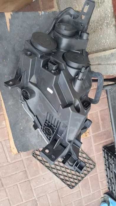 3 Faróis Peugeot 307, 3008, Citroen Berlingo B9,