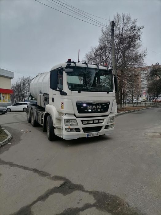 Викачка ям пісок,мул потужний ассенізатор-мулосос ,15м вглиб до100м