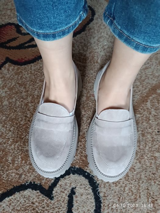 Нові з натуральної замші мокасини  38- 24 см