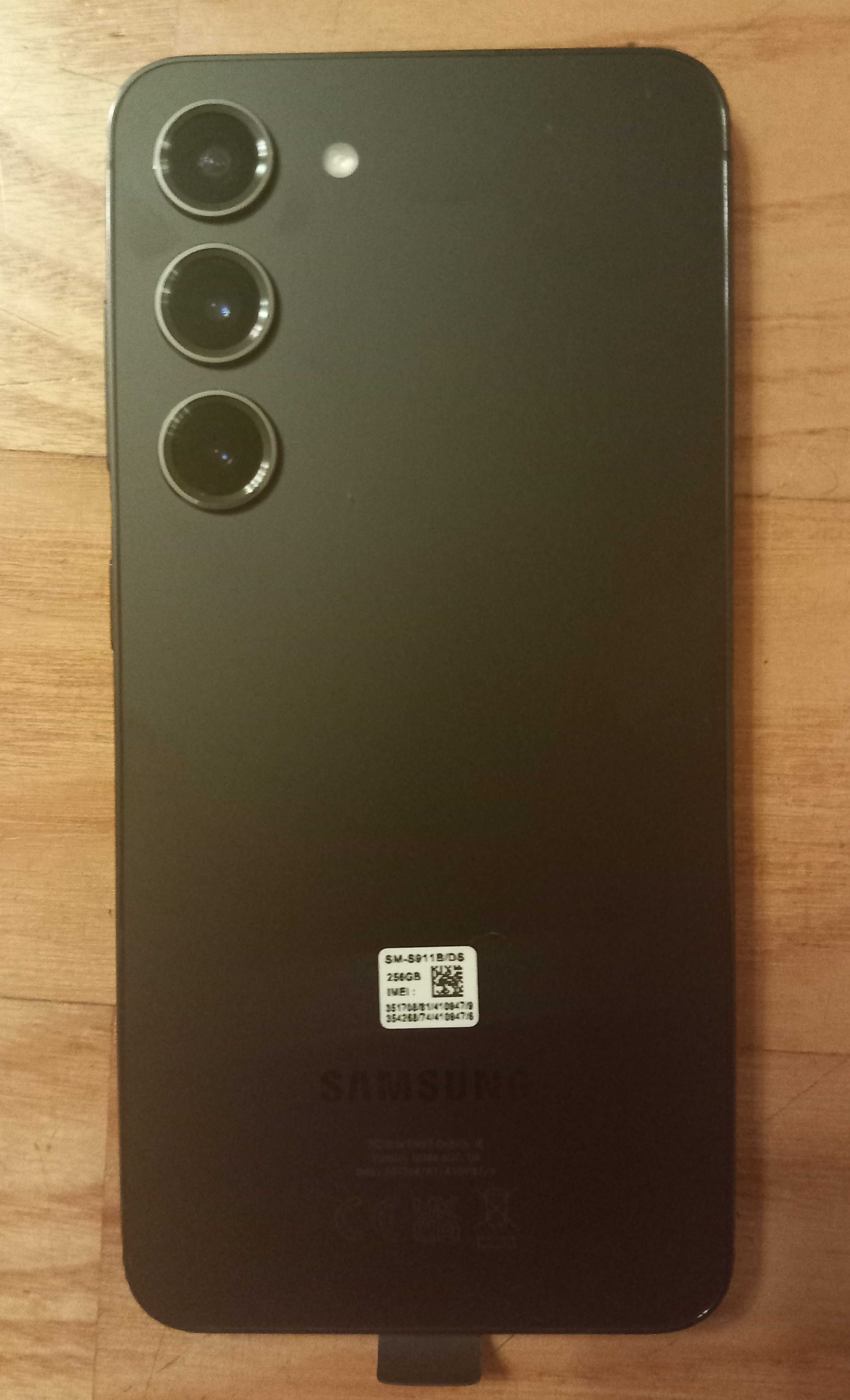 Samsung Galaxy S23 8/256GB S911B