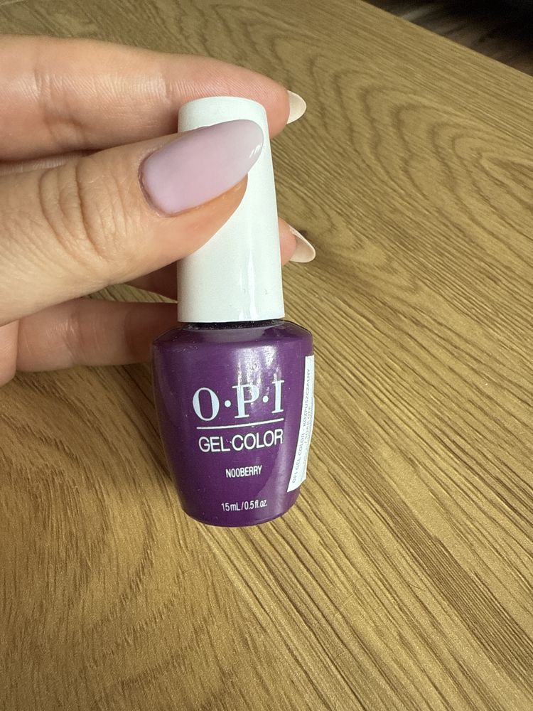 Lakier hybrydowy Opi Gelcolor Nooberry