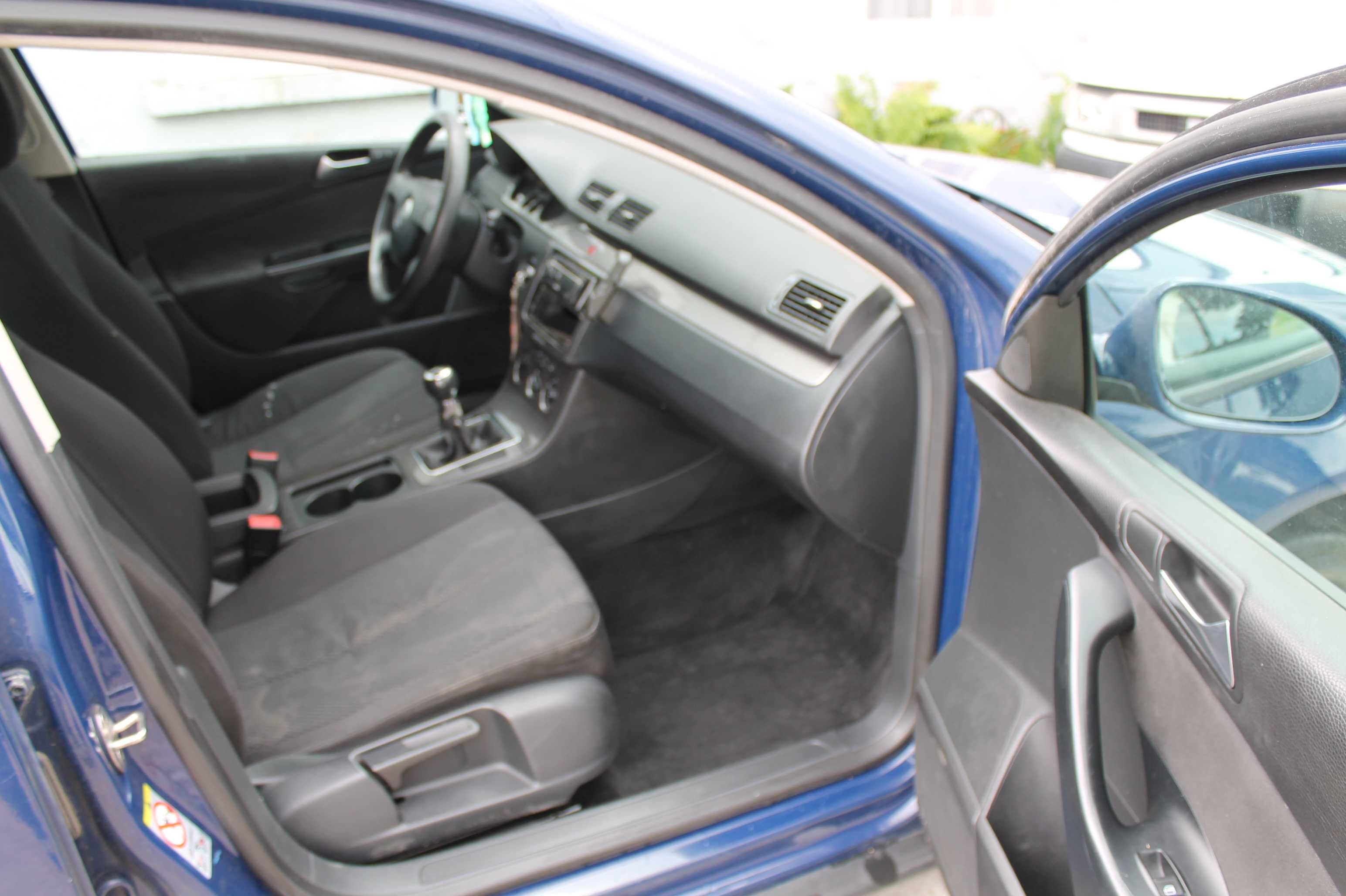 Volkswagen Passat B6 1.9 TDi Rok 2008