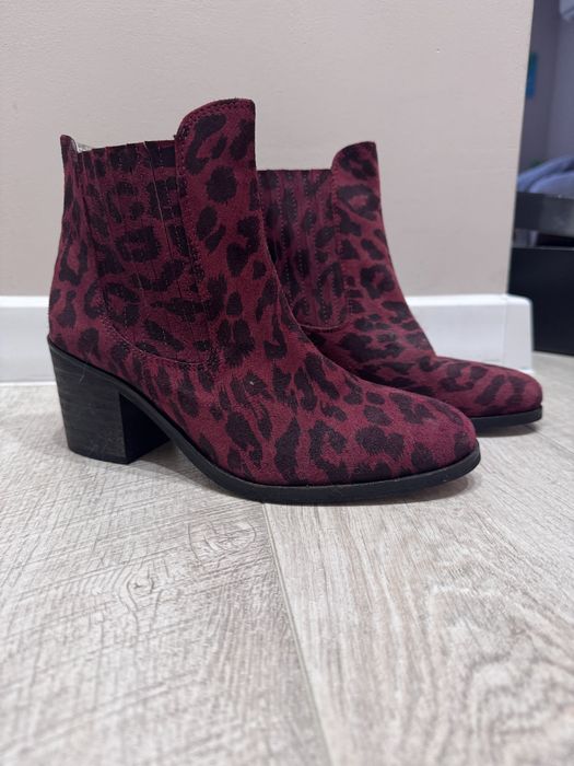 Ботинки на каблуку