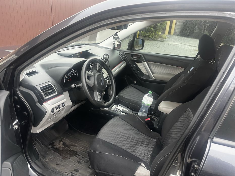 Субару форестер 2016 рік