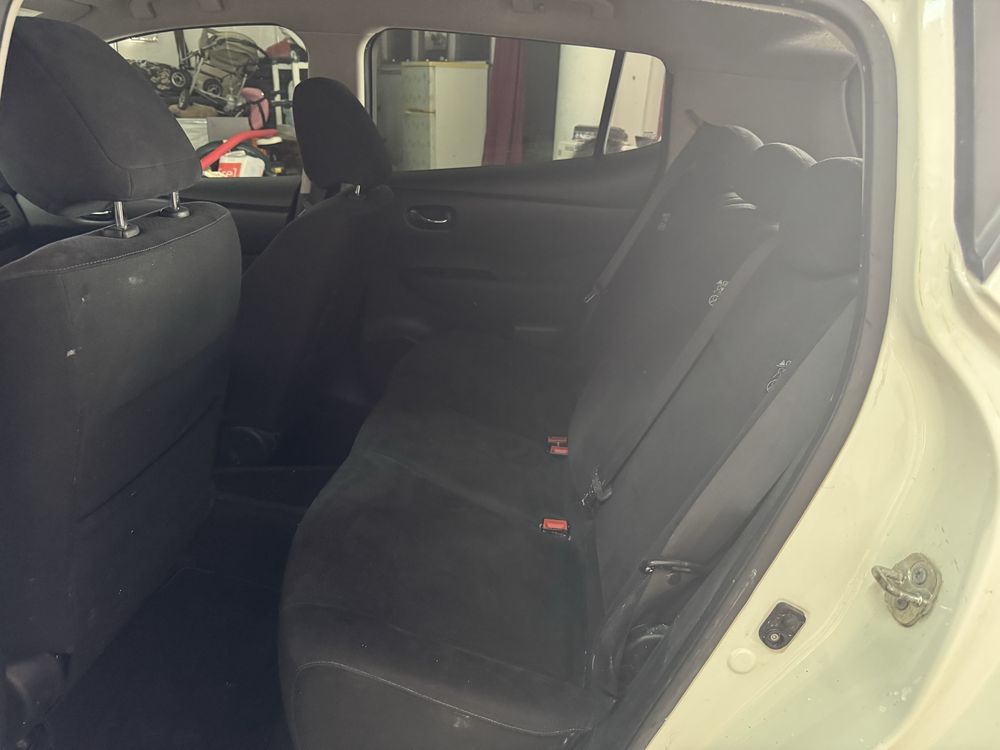 Nissan leaf black edition