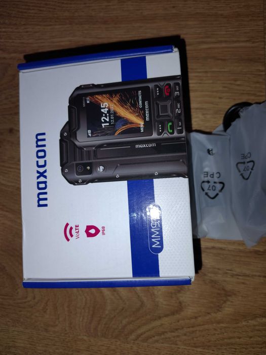 Telefon MAXCOM MM918. 4 G.