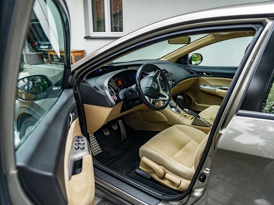 Honda Civic VIII 2005 1.8 i-VTEC Benzyna BOGATA WERSJA Executive