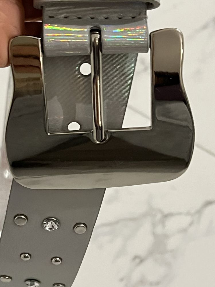 Pasek marki Guess