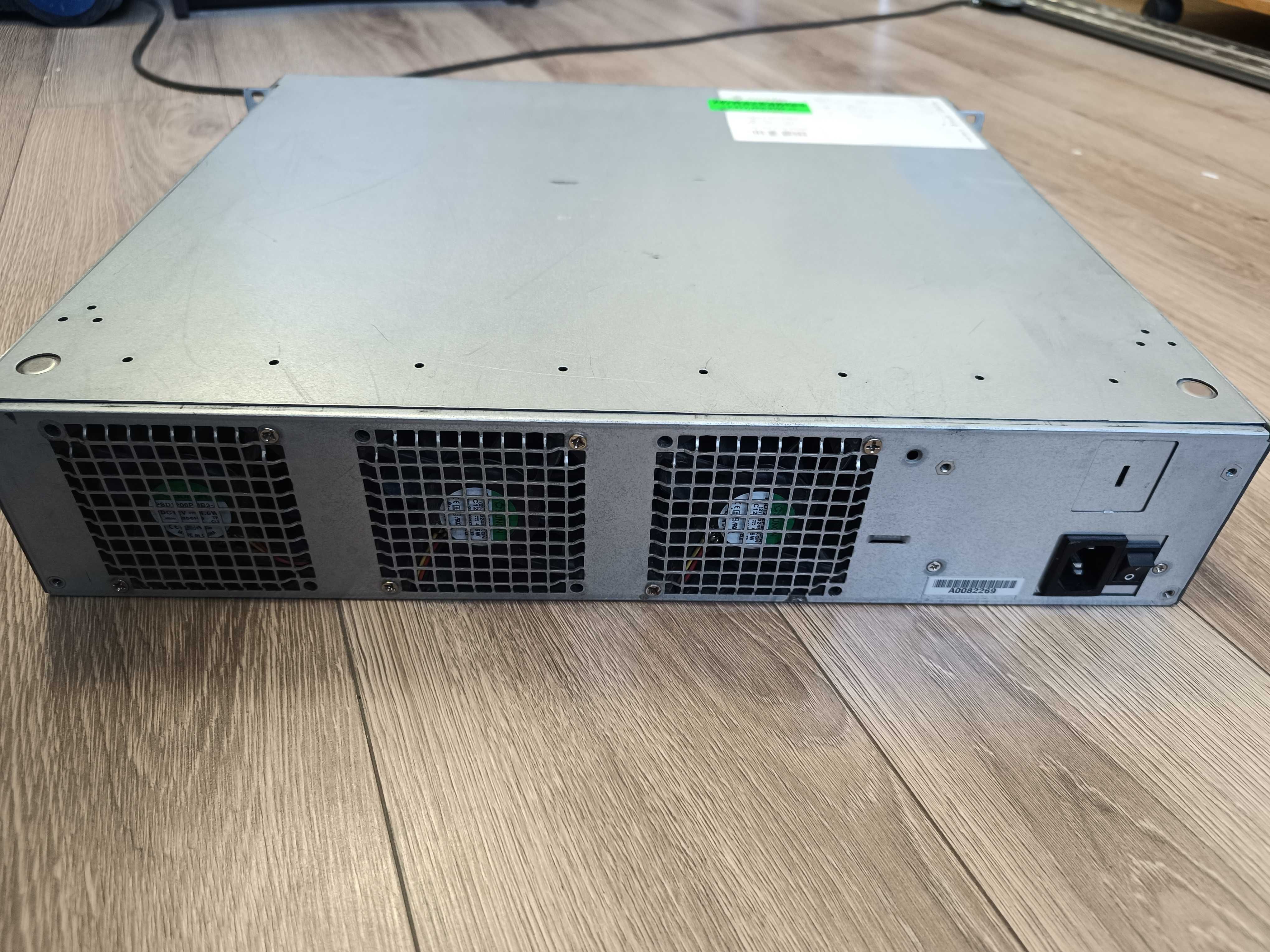 19" Server 2 x DualCore XEON 2,67GHz/ 4*8GB/ 4xSATA-TRAY RAID
