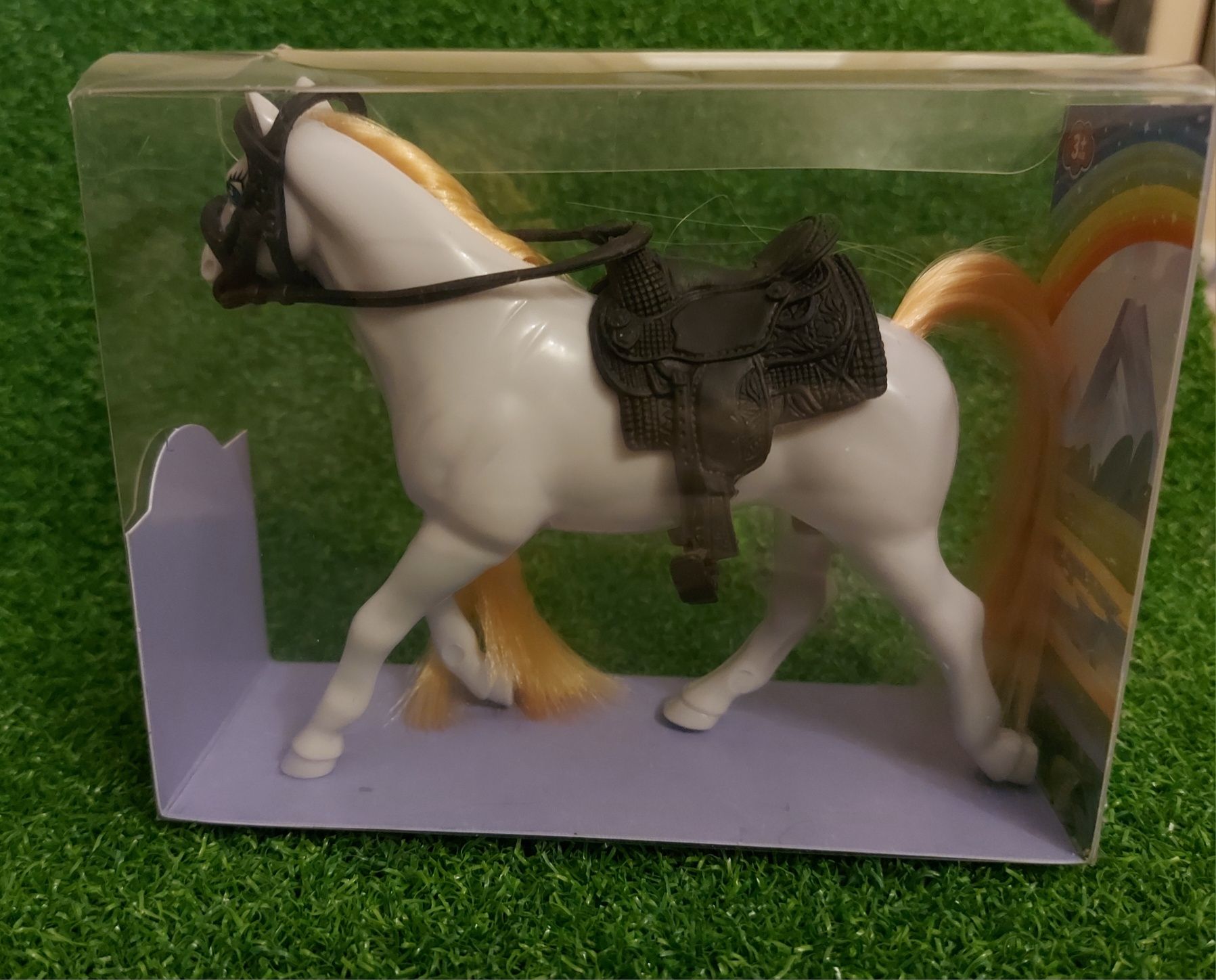 Фигурка лошадь конь коллекционный игровой