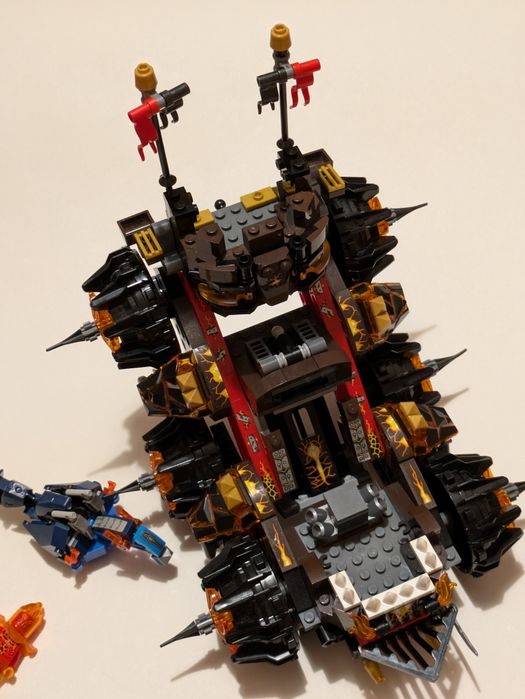 Lego 70321 облогова машина генерала Магмара