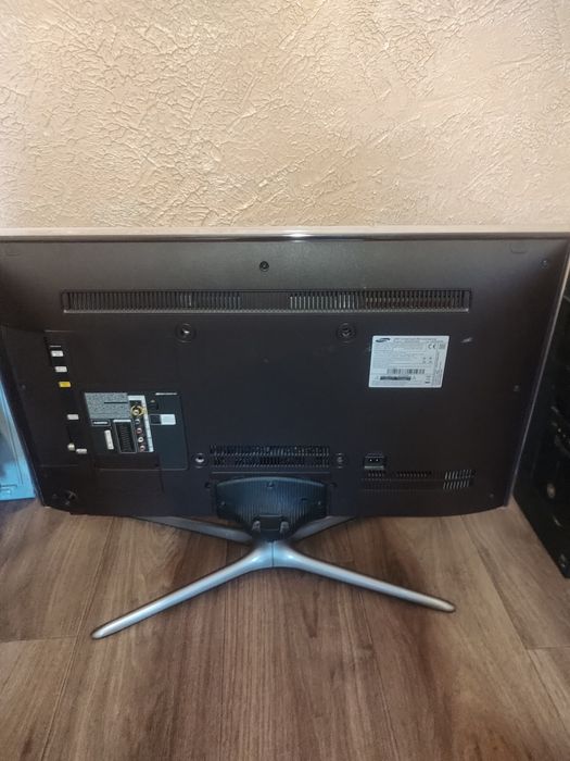Продам телевизор Samsung