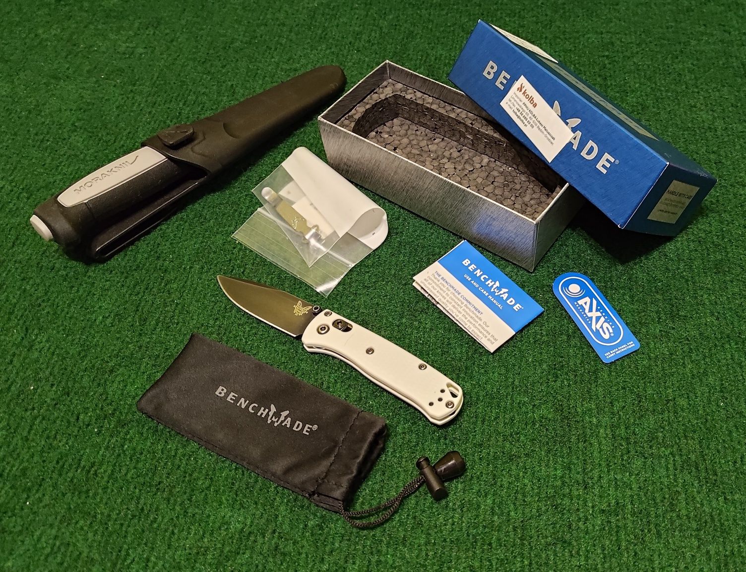 Nóż Benchmade Mini Bugout biały czarny USA EDC kolba survival Morakniv