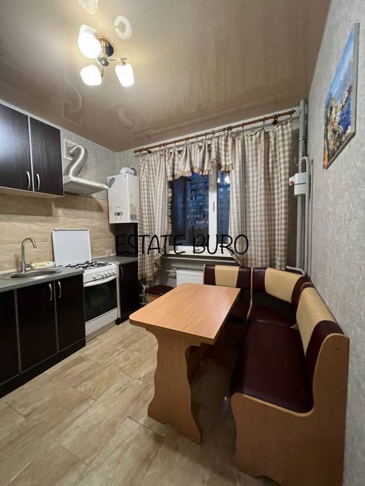 СРОЧНО! Продам 1 к. квартиру 45м2 5/13 ЖК Ривер Таун Научная Новострой
