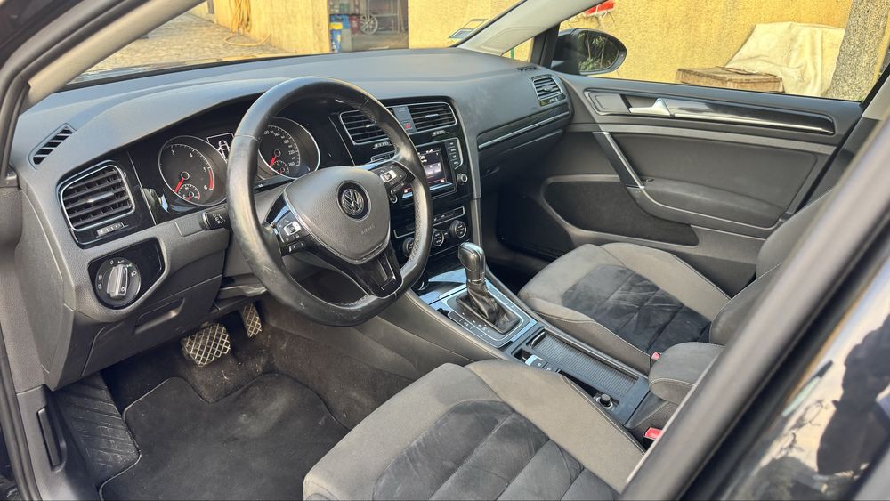 Volkswagen Golf VII 1.6 TDI Highline DSG - Nacional