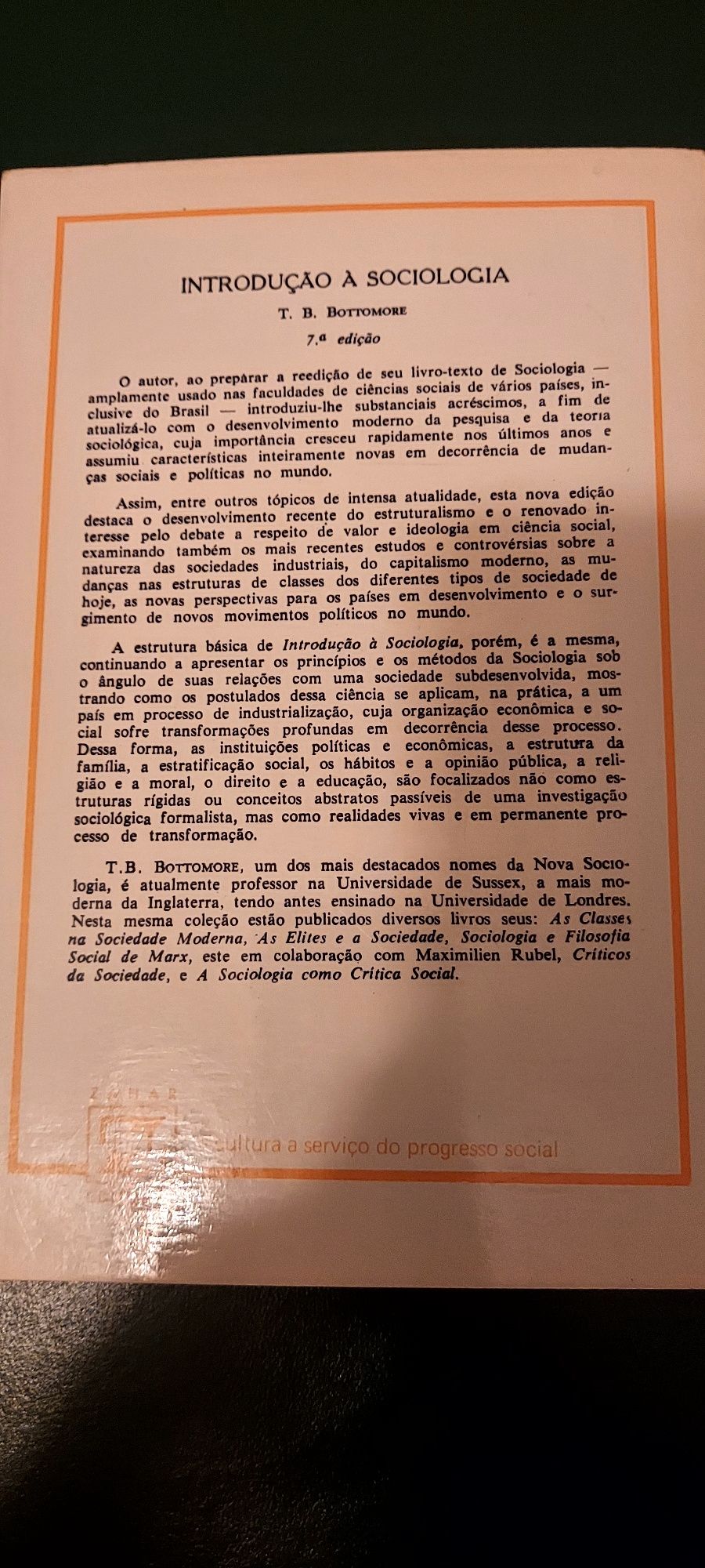 Introdução Crítica à Sociologia